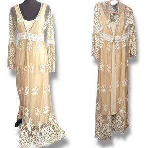 Forever 21 Cream Lace Maxi Dress